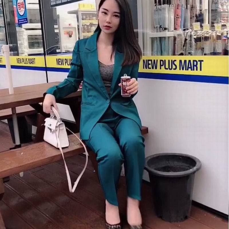 Two-Piece Professionally Tailored Formal Suit Women - ROMART GLOBAL LTD